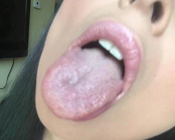 Jasmine Mendez aka laughinglatina - 04-13-2017 OnlyFans Video - My lips look so yummy dont they