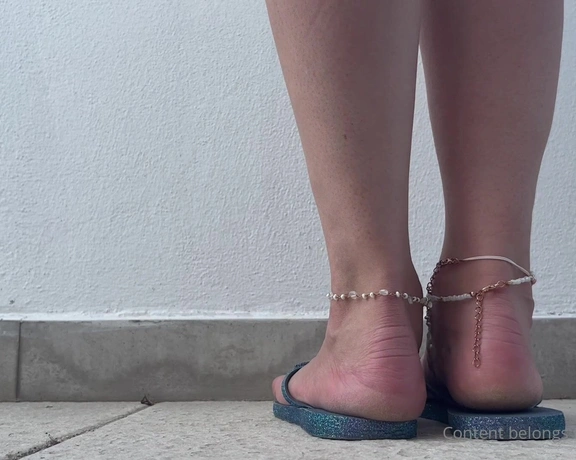 Feetwonders aka feetwonders - 07-14-2022 OnlyFans Video - Flip flops, slightly dirty feet focused