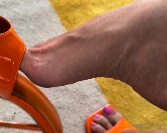 Feetwonders aka feetwonders - 02-23-2024 OnlyFans Video - My orange mules are so sexy