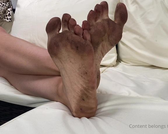 Feetwonders aka feetwonders - 09-05-2021 OnlyFans Video - Dirty feet close up