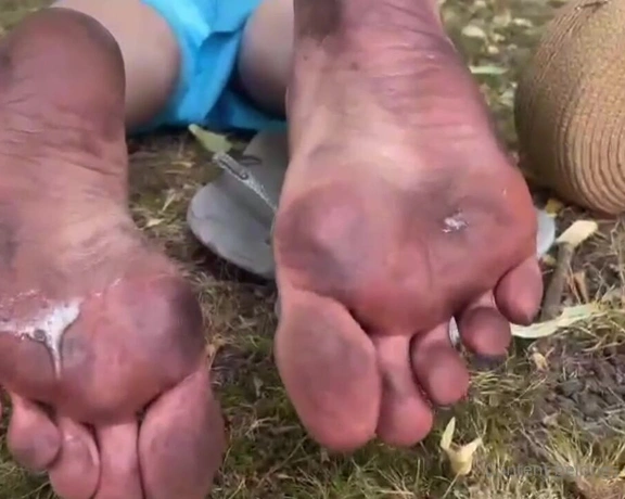 Feetwonders aka feetwonders - 07-17-2022 OnlyFans Video - Spit on my dirty feet