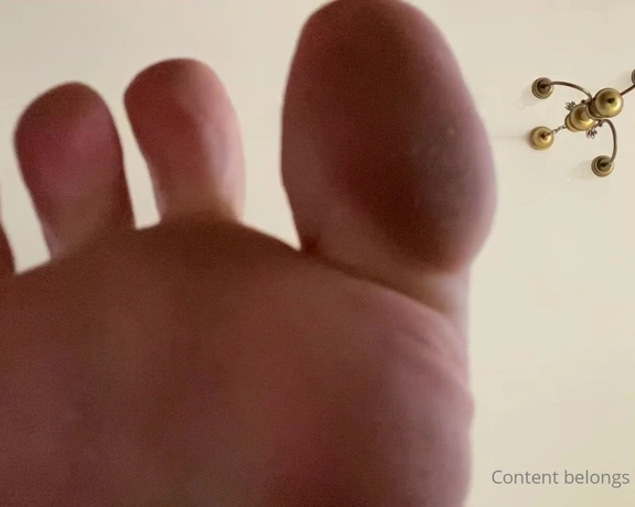 Feetwonders aka feetwonders - 08-28-2020 OnlyFans Video - Clean my dusty feet giantess clip