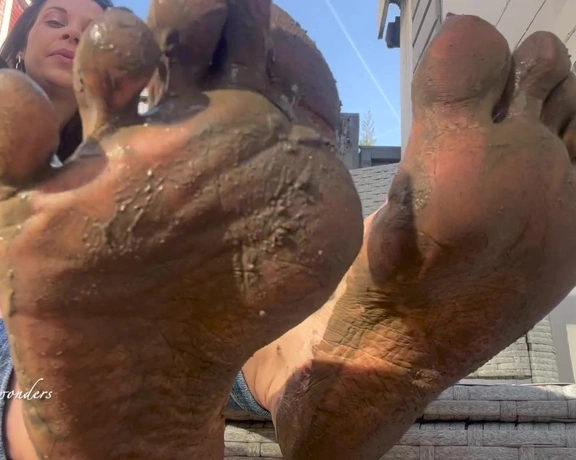 Feetwonders aka feetwonders - 02-22-2023 OnlyFans Video - Opppss they are muddy