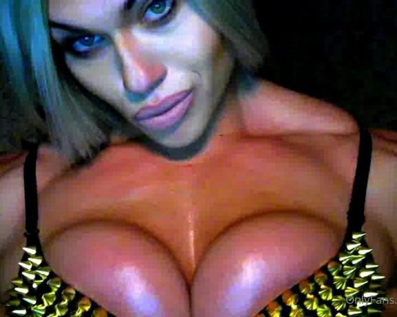 Amazonka aka amazonka - 06-30-2020 OnlyFans Video - Boobs dance