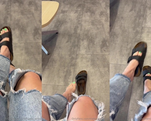 Thehappy_soles aka thehappy_soles - 02-17-2025 OnlyFans Video - Little shoe play dangle in a lobby while getting my car worked on