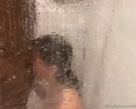 The Cuckold Diary aka thecuckolddiary - 09-12-2023 OnlyFans Video - My man walks in as Im having fun with my bull slickxrickxxx in the shower