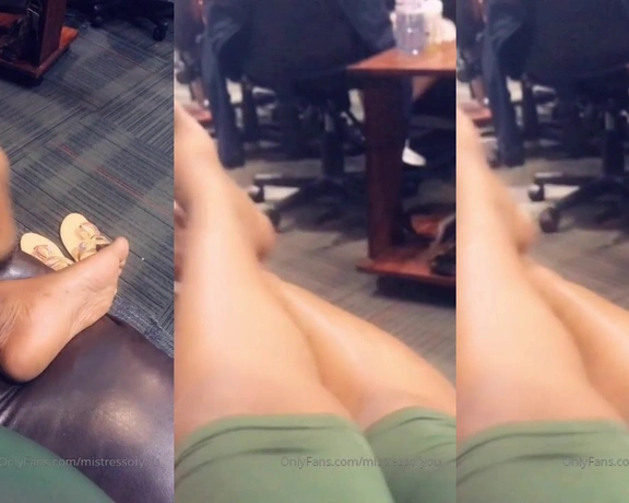 Mistress Mystique aka iwantmystique - 07-20-2019 OnlyFans Video - Public foot tease with my size 11 at the poker club