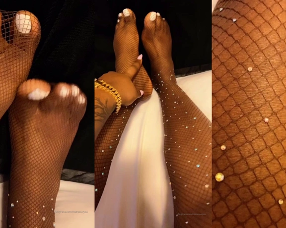 Mistress Mystique aka iwantmystique - 11-21-2019 OnlyFans Video - Good lotion and well moisturized foottease