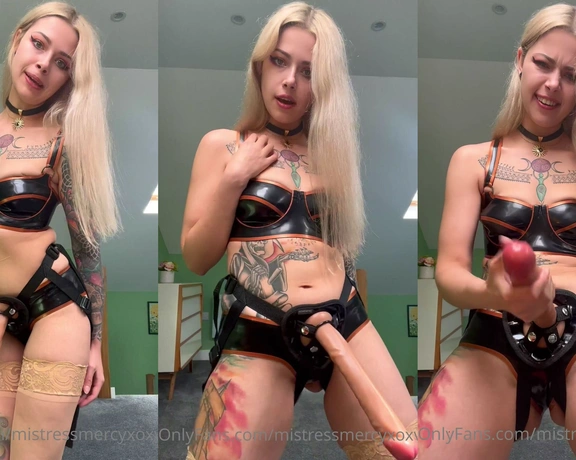 MistressMercyxoxVIP aka mistressmercyxoxvip - 08-22-2023 OnlyFans Video - Stoplight JOI as I jack off my strap on, but will I deny you in the