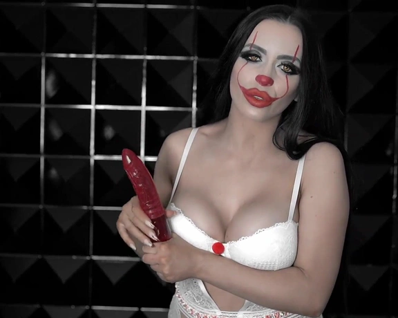 Kimberley Jx aka kimberleyjx - 10-07-2020 OnlyFans Video - IT _ Full video _ HAPPY HALLOWEEN _ Pennywise knows what you like _ you like