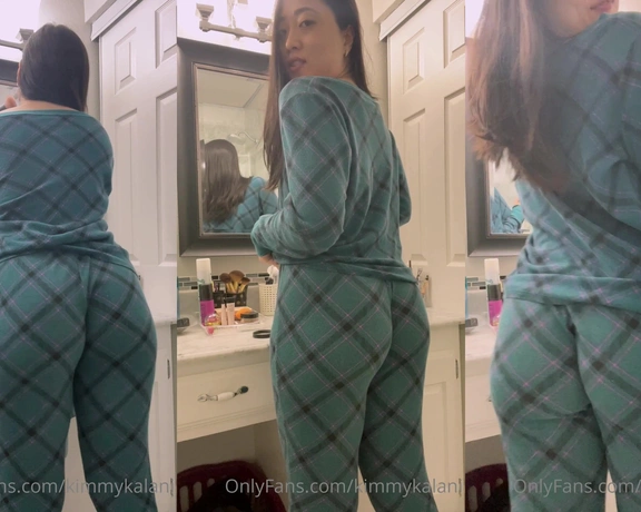 Kimmy Kalani aka kimmykalani - 04-28-2022 OnlyFans Video - Would this be distracting if my booty was jiggling everywhere in the house together  hehe