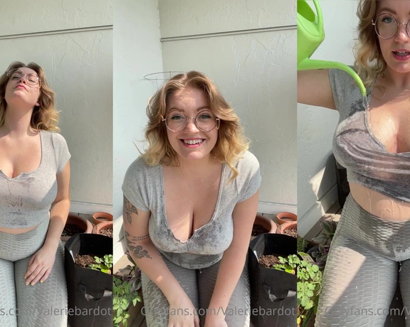 Valerie Bardot aka valeriebardot - 05-25-2023 OnlyFans Video - Ready to be fertilized lol  it was so hot out yesterday that this was actually