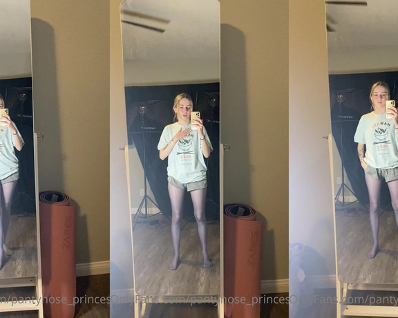 Blonde Amour99 aka pantyhose_princess99 - 06-26-2021 OnlyFans Video - Comfy outfit for tonight Wearing some gorgeous Indigo CDRs and feeling cute