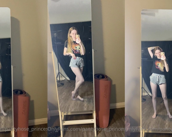 Blonde Amour99 aka pantyhose_princess99 - 07-24-2021 OnlyFans Video - Outfit of the day video Today hasnt been the most exciting Friday but honestly I was