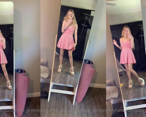 Blonde Amour99 aka pantyhose_princess99 - 07-27-2021 OnlyFans Video - Outfit of the day video_kvj5