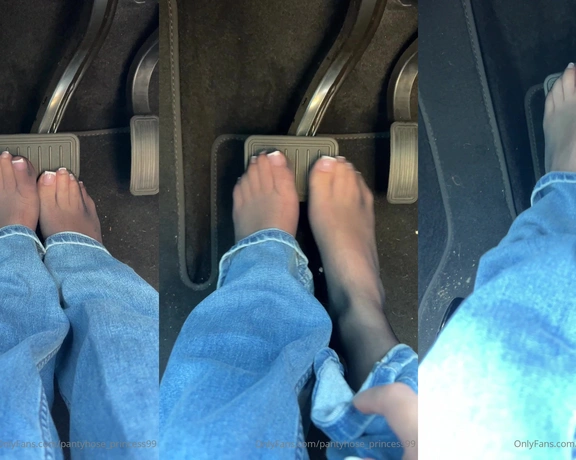 Blonde Amour99 aka pantyhose_princess99 - 07-13-2024 OnlyFans Video - I love to drive barefoot Going to go get my car cleaned and vacuumed She needs