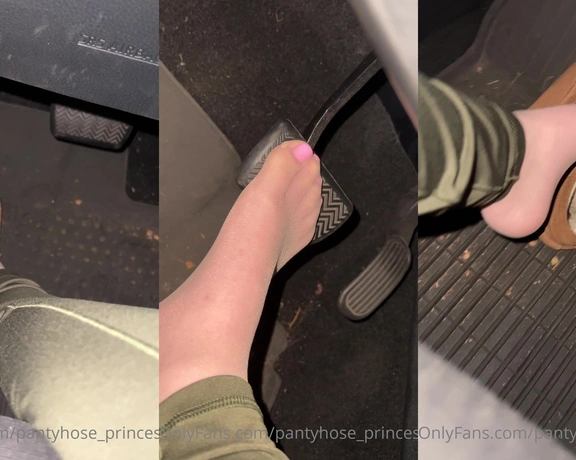 Blonde Amour99 aka pantyhose_princess99 - 01-24-2022 OnlyFans Video - Keeping my feet all nice and warm in my slippers Ready to go back home and