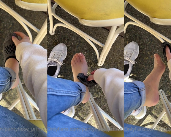 Blonde Amour99 aka pantyhose_princess99 - 03-09-2022 OnlyFans Video - Checking on my feets Already sweaty AF Still got 10 more hours to go Having so