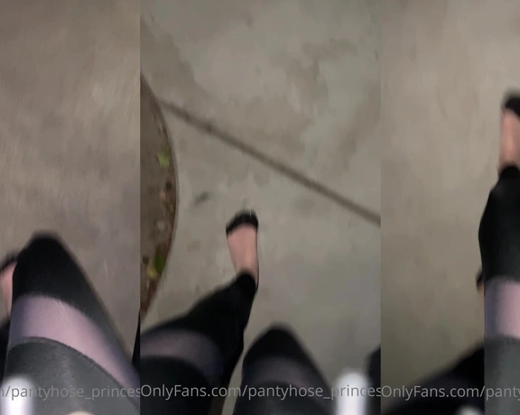 Blonde Amour99 aka pantyhose_princess99 - 04-12-2022 OnlyFans Video - Late night barefoot walking