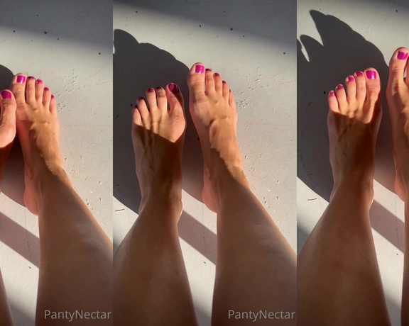 PantyNectar aka pantynectar - 06-27-2023 OnlyFans Video - My nail color really pops in the sun