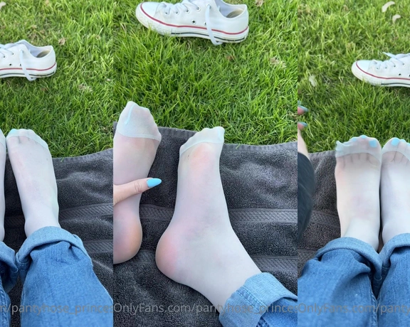 Blonde Amour99 aka pantyhose_princess99 - 03-28-2023 OnlyFans Video - Did a little reading at the park today amp had the pantyhose soles out for some