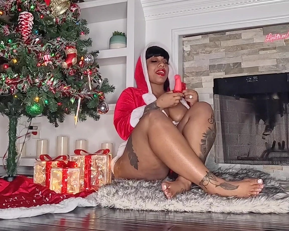 Sgoddess aka sgoddess - 12-24-2024 OnlyFans Video - Its Christmas EveSanta brought me a gift  Who do you think caught me