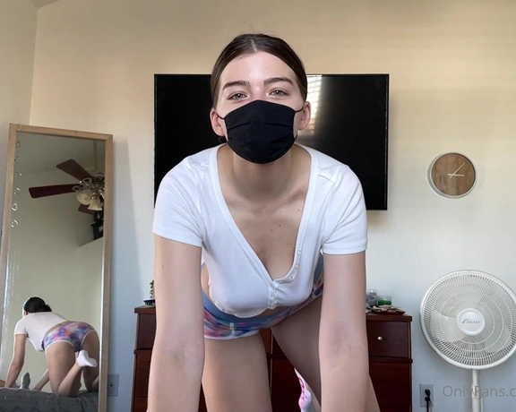 Solelydawn aka solelydawn - 01-21-2022 OnlyFans Video - POV you wake up to a morning footjob