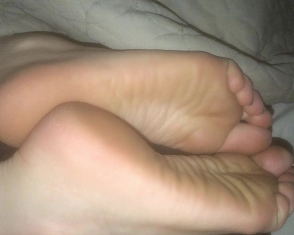 Lotus Feet aka lotussoles - 09-01-2023 OnlyFans Video - Leaked lotussoles 26322