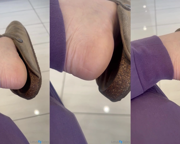 Lotus Feet aka lotussoles - 01-11-2025 OnlyFans Video - Birkenstocks today, waiting for my pedi just getting my nails done btw no scrub