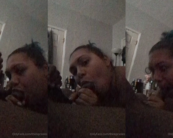 Thickpuertoricansoles aka thickprsoles - 06-08-2024 OnlyFans Video - Nothing like a early morning ball suck before work