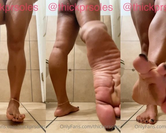 Thickpuertoricansoles aka thickprsoles - 08-05-2020 OnlyFans Video - Let me save you from that quicksand with my fat foot hold on