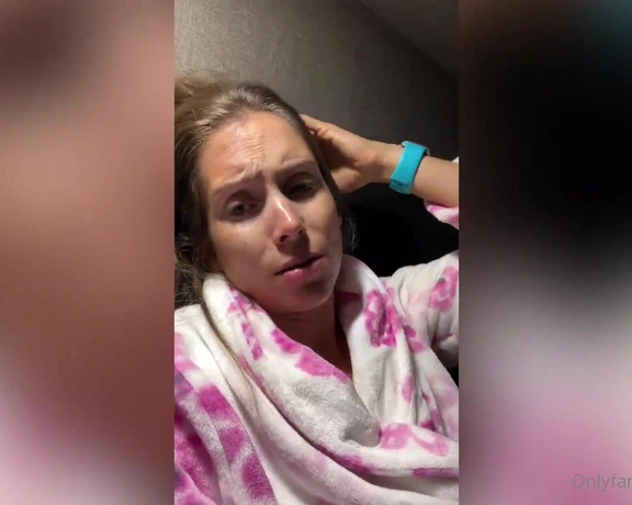 Lelu Love aka lelulove - 07-03-2022 OnlyFans Video - RECAP It Has Finally Happened I Have COVID And It SUCKS In this video podcast, why