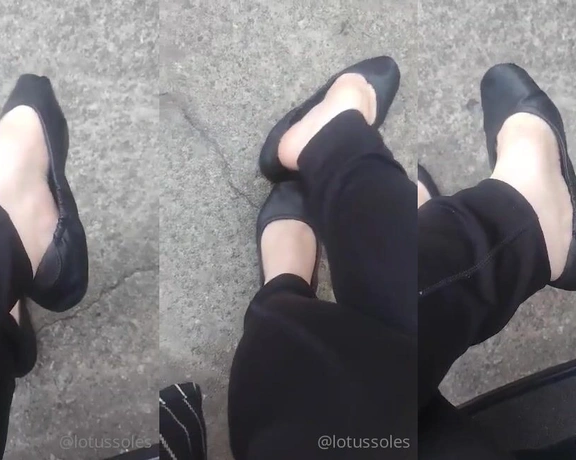 Lotus Feet aka lotussoles - 07-29-2022 OnlyFans Video - Saying byebye to these flats soon_szyo