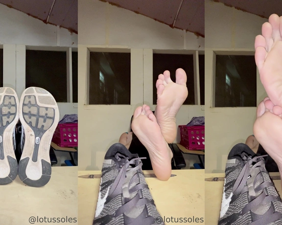 Lotus Feet aka lotussoles - 09-17-2022 OnlyFans Video - Leaked lotussoles 7429