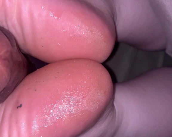 Lotus Feet aka lotussoles - 09-27-2022 OnlyFans Video - Leaked lotussoles 98945