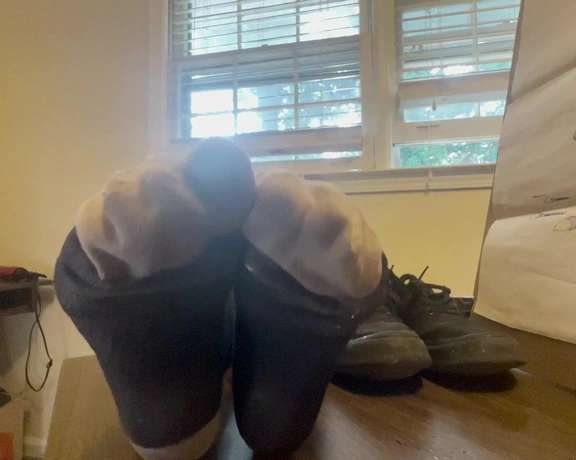 Lotus Feet aka lotussoles - 03-16-2023 OnlyFans Video - Im in need of a  rub