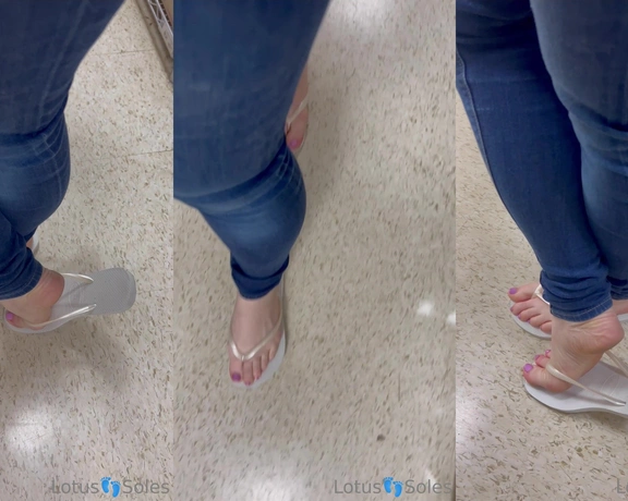 Lotus Feet aka lotussoles - 04-12-2023 OnlyFans Video - sotd_t7kq