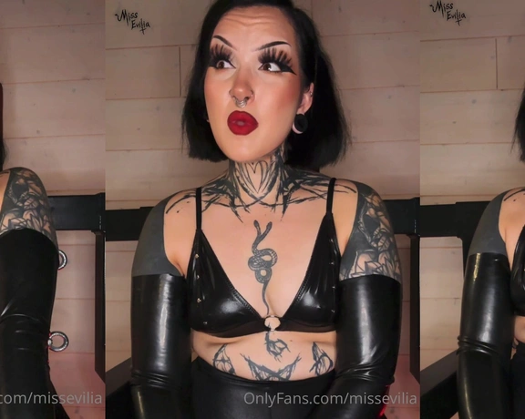 Miss Evilia aka missevilia - 08-13-2023 OnlyFans Video - Tarinankerrontaa   Videolla puhun sinusta alentavasti, esineellistävästi ja nöyryyttävästi_17iq