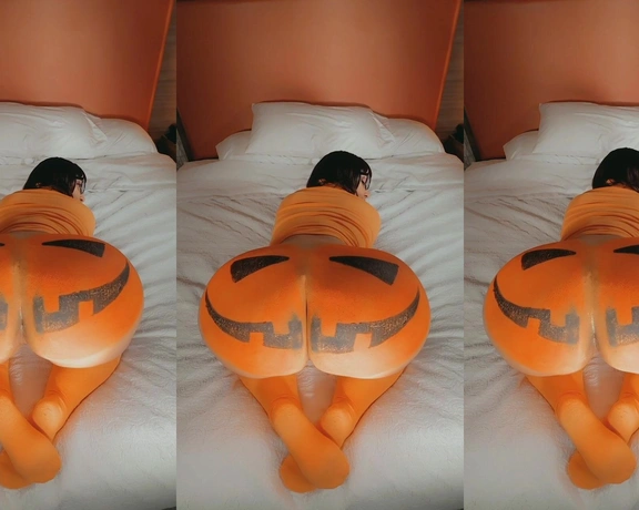 Stephanie Rodriguez aka stephrodriguez - 11-02-2023 OnlyFans Video - Can we keep the Halloween vibes cumming   The creepy  Halloween  discount special