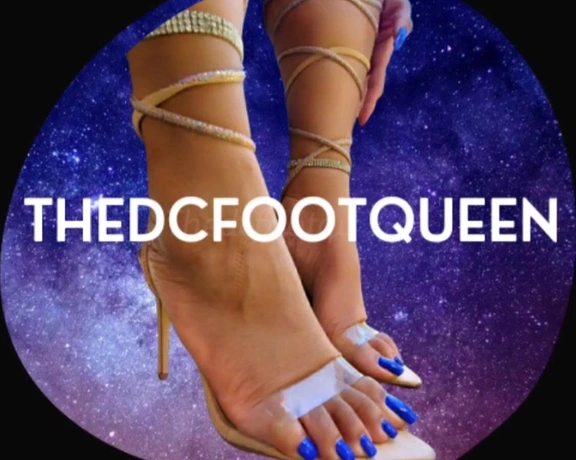 Thedcfootqueen aka thedcfootqueen - 01-22-2022 OnlyFans Video - Footjob Friday Footjob with my stinky socks on