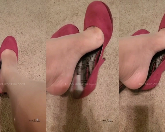 Thedcfootqueen aka thedcfootqueen - 05-26-2024 OnlyFans Video - Pantyhose and pumps tease  In DM