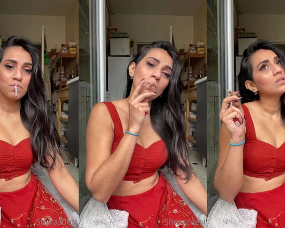 Sheraz Desi aka sherazdesi - 01-18-2022 OnlyFans Video - Smoking in my saree