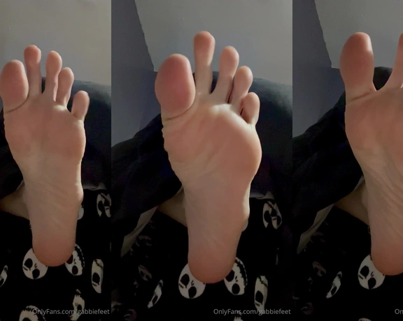 GabbieFeet aka gabbiefeet - 02-08-2024 OnlyFans Video - Hey fans long time without posting