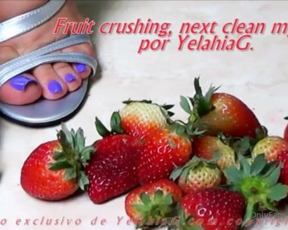 YelahiaG aka yelahiag - 07-05-2024 OnlyFans Video - Dos video de fruit crushing de mi archivo personal, los cuales me gustan mucho, sobre todo