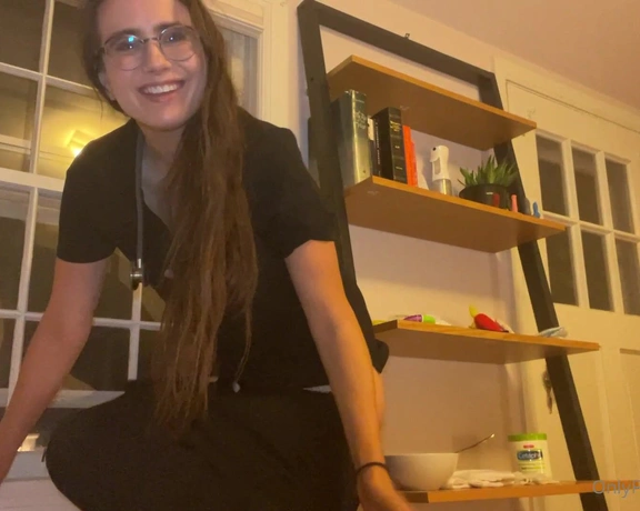 Lilly Vig aka lillyvig - 10-16-2021 OnlyFans Video - Just got off work