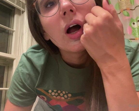 Lilly Vig aka lillyvig - 09-21-2021 OnlyFans Video - I kept it in my mouth to show you all TIP THIS POST TO ENCOURAGE MORE