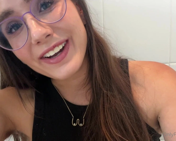 Lilly Vig aka lillyvig - 09-11-2022 OnlyFans Video - Life update amp showing off my holes for you