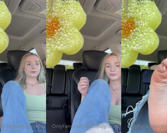 GracefulgraceXO aka gracefulgracexo - 06-21-2022 OnlyFans Video - PUBLIC FEET My feet were so hot today I had to stop to let the ac