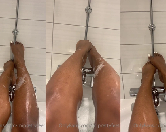 Mi Pretty Feet aka miprettyfeet - 09-03-2020 OnlyFans Video - The pole between my toes
