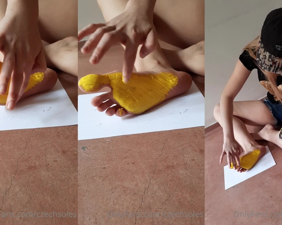 Czechsoles aka czechsoles - 12-27-2022 OnlyFans Video - Bunny and foot painting